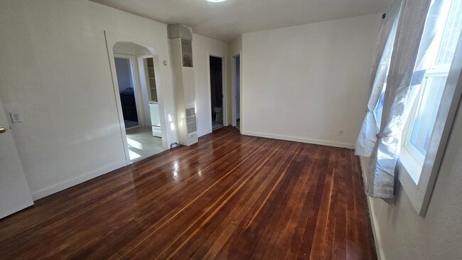 Photo - 1013 E Adams Ave