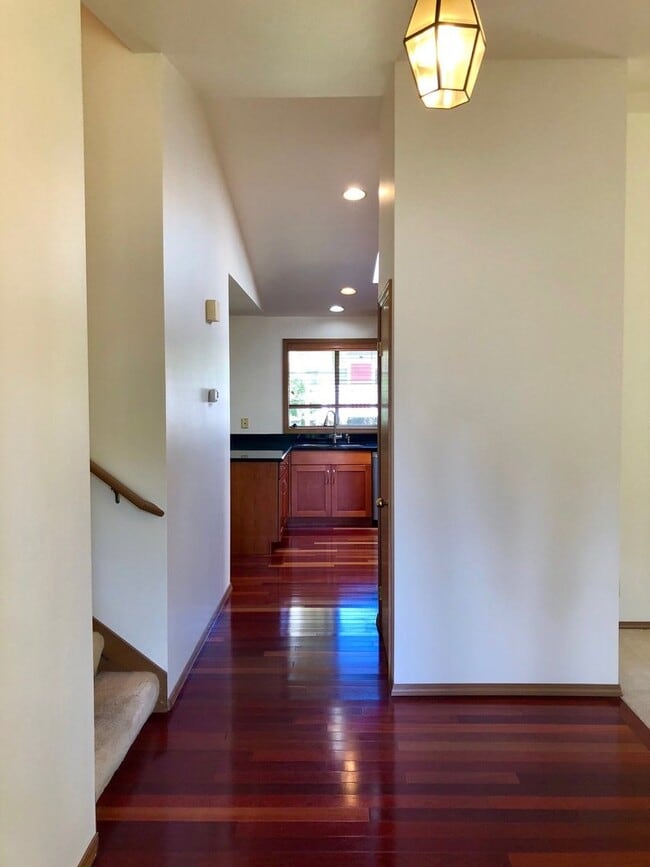 Photo - Quaint home in the heart of Kenmore