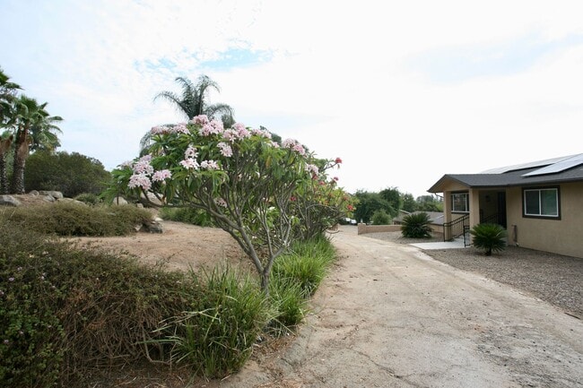 Photo - Valle Caballo Ln Unit Valle Caballo A