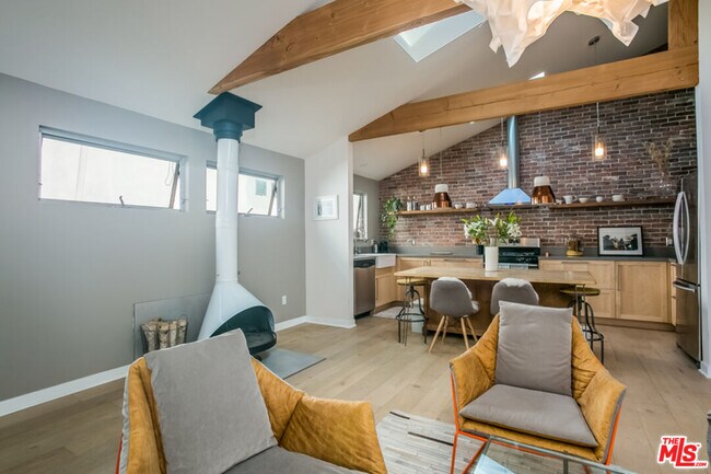 Photo - 4088 Redwood Ave Condo