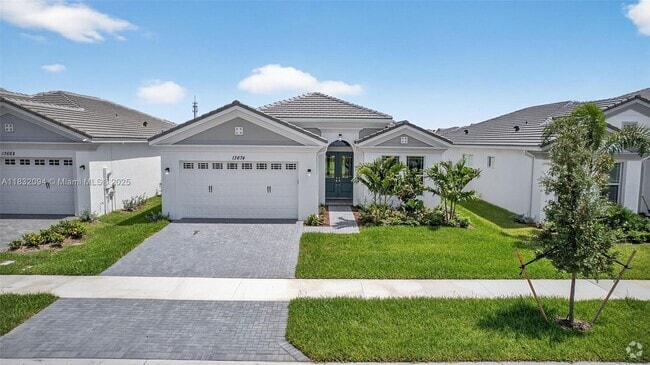 Building Photo - 13674 Spruce Pne Dr Rental