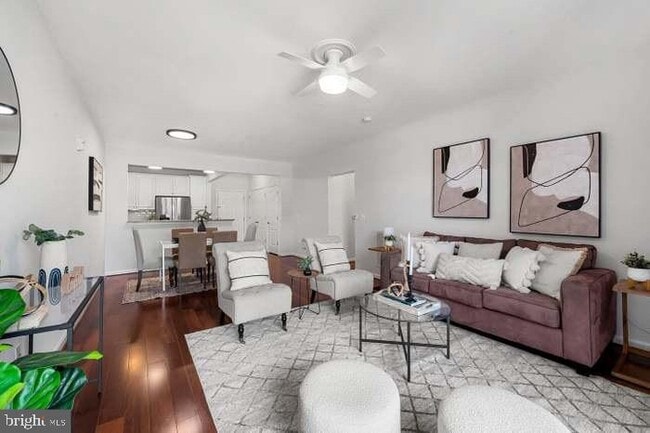 Photo - 625 Quarry View Ct Unit 208