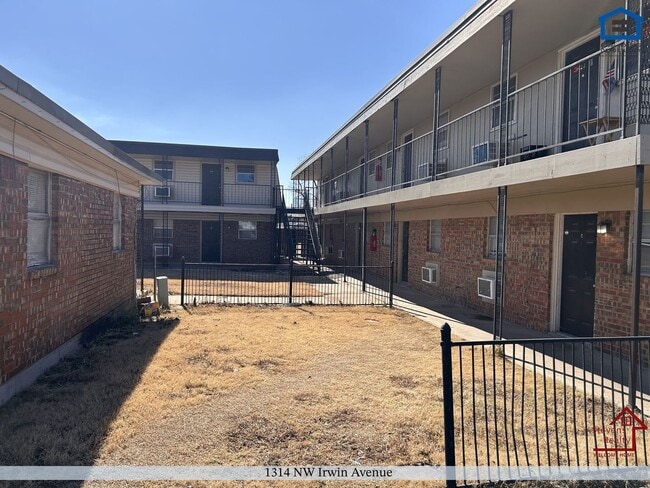 Photo - 1314 NW Irwin Ave