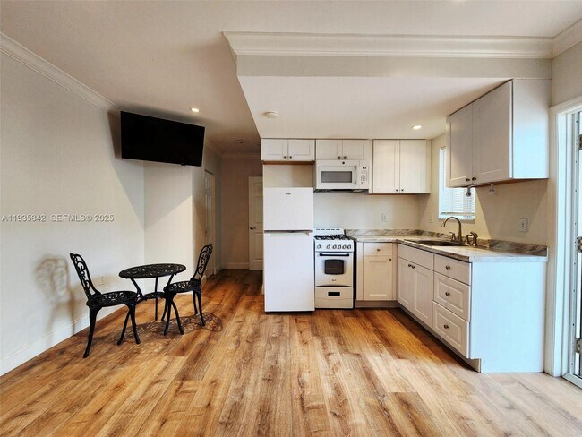 Photo - 320 New York St Unidad 1