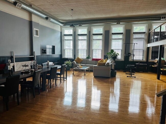 Photo - 60-64 High Street Unit 3 Unit 3