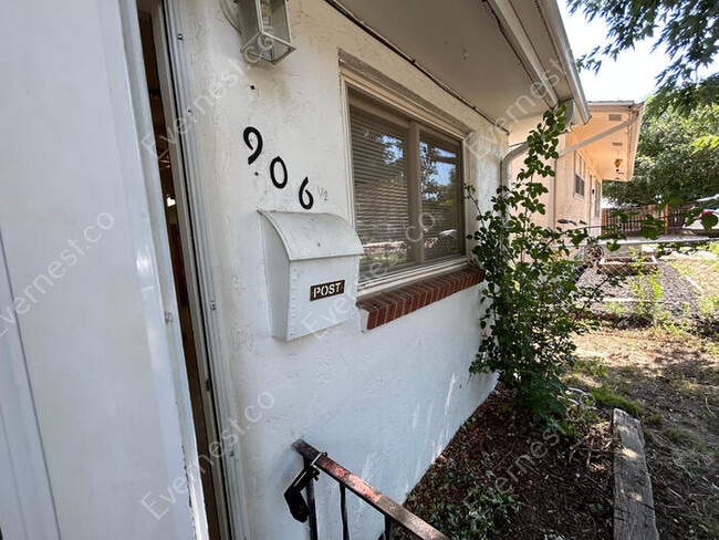 Photo - 906 1/2 Carlisle Street