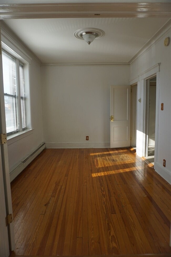 Photo - 346 John F. Kennedy Blvd