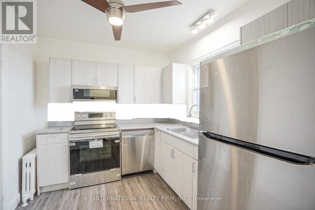 Photo - 293 Indian Grove Unit 3