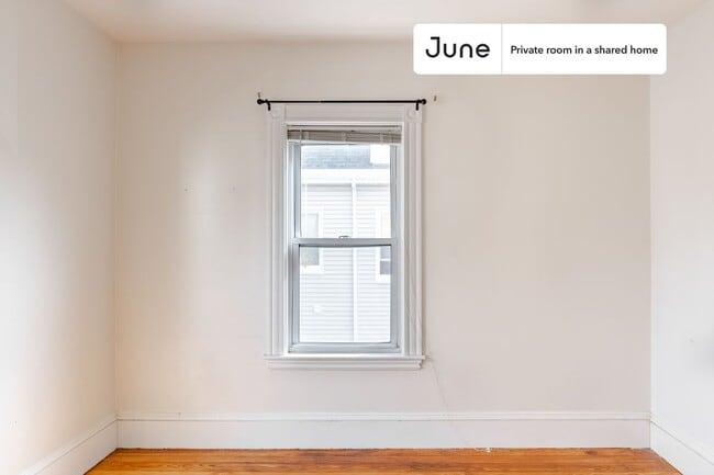 Photo - Room in Shared 4 bed/1 bath home Unit D