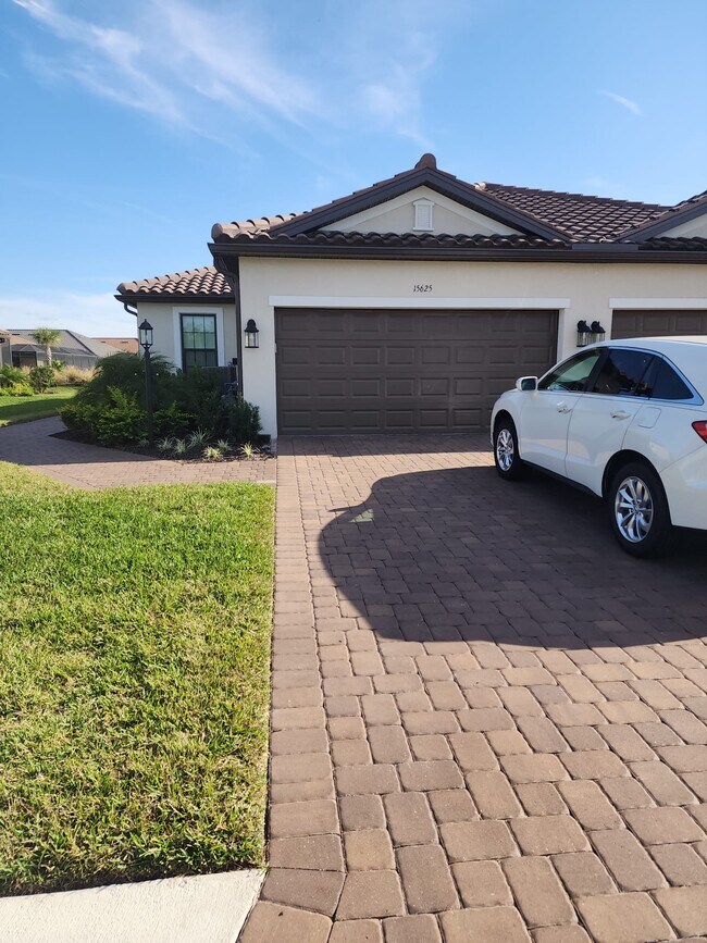 Photo - 15625 Sacile LN