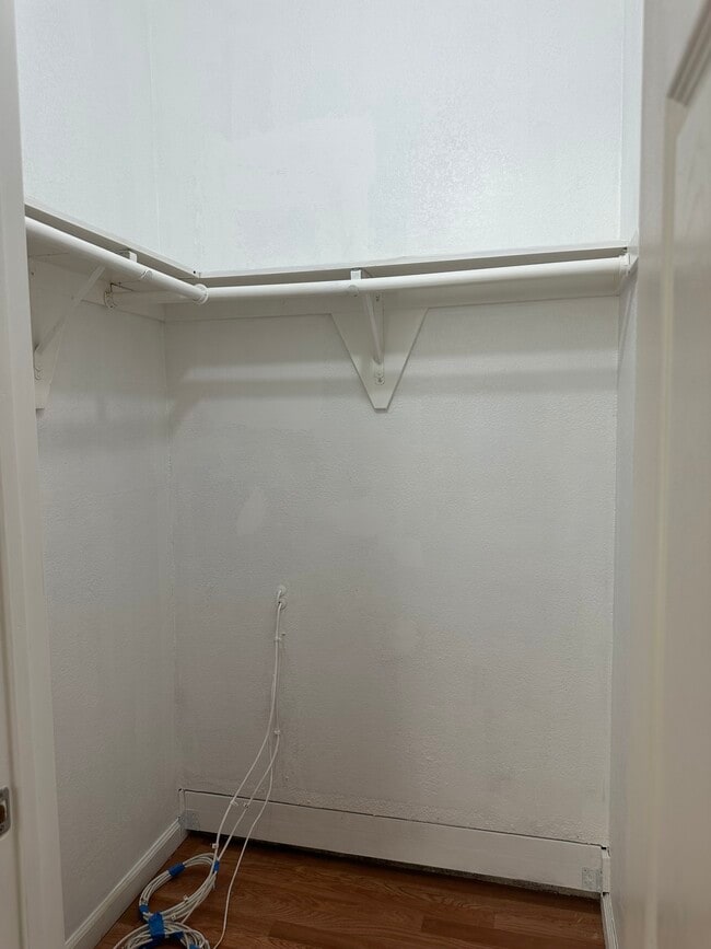 Photo - 284 Limerick Way Unit # B