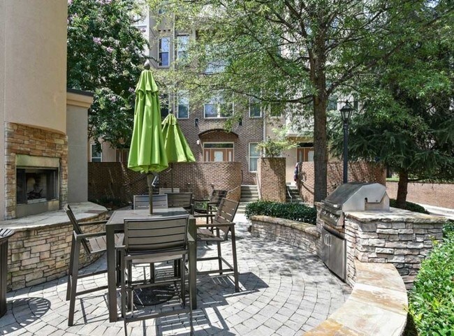 Photo - AMLI Lindbergh