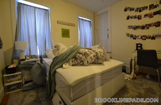 324 St Paul St Unit 6