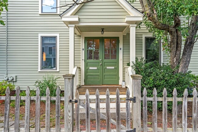 Photo - 7 Cottage St Townhome