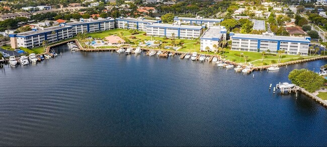 Building Photo - 951 Spanish Cir Unit 440