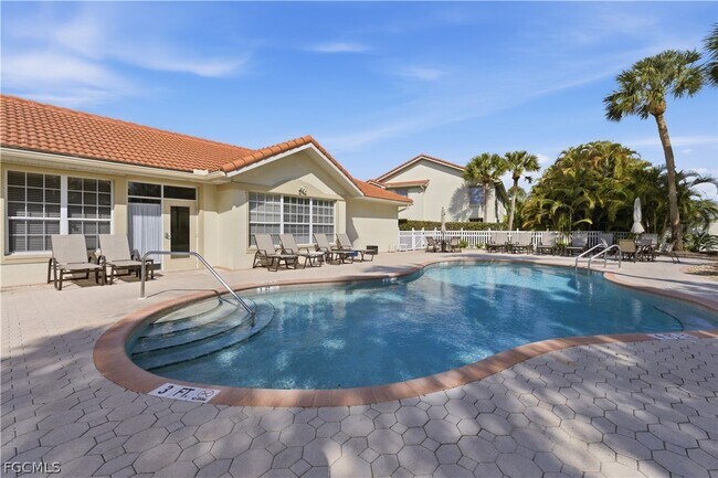 Photo - 15190 Royal Windsor Ln Unidad 1002