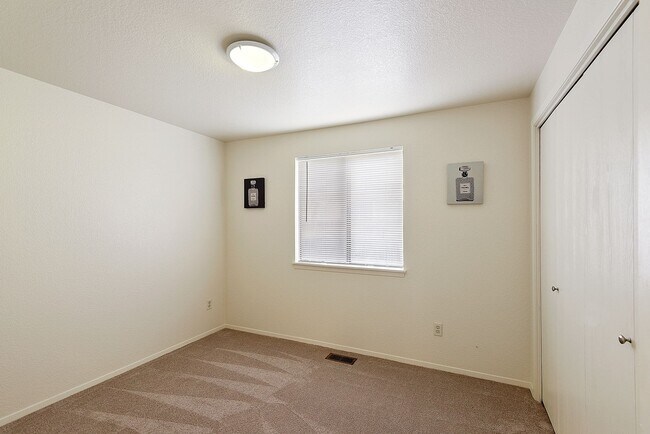 Photo - 10357 W Cory St Unit 3 bed Side