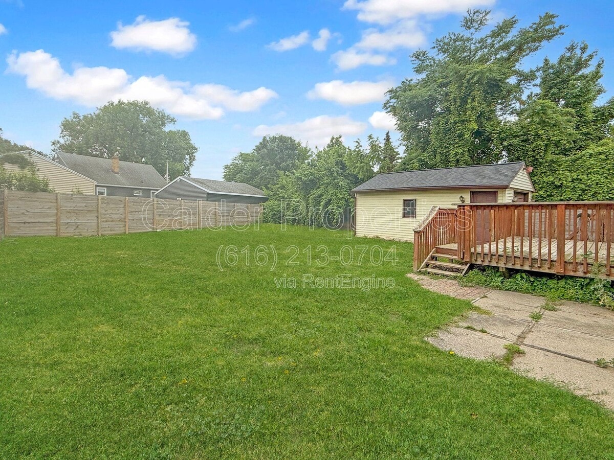 Photo - 2135 Avon Ave SW