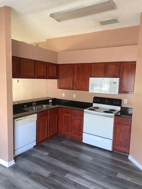 Photo - 11752 Lynmoor Dr