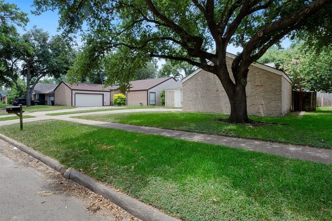 Photo - 930 Mesa Terrace Dr