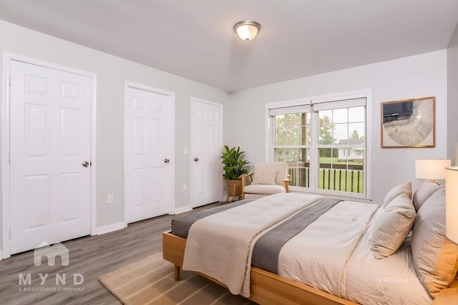 215 Clearwater Dr