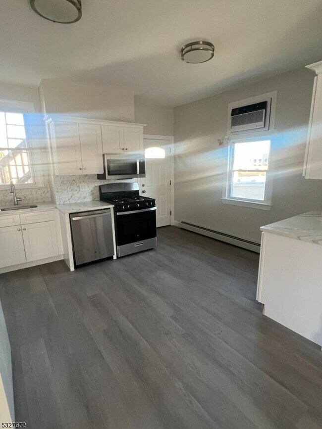 Photo - 149-151 Atlantic St