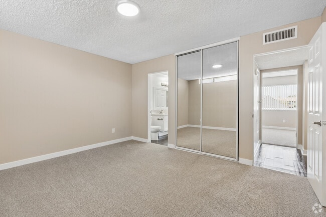 2BR, 2BA - 1,225SF - Primary Bedroom - South Hills