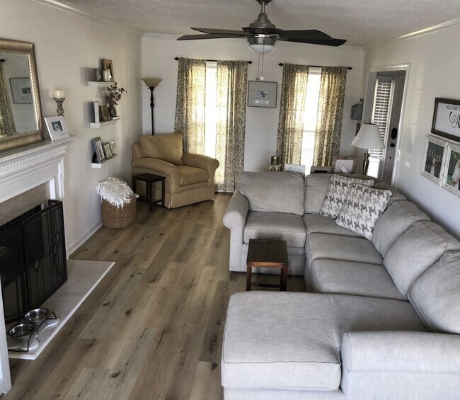 Photo - 800 Tintern Abbott Ct