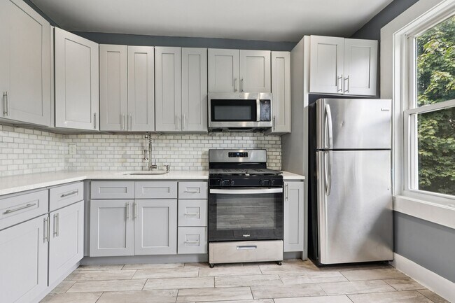 Photo - 30 Sheffield St Unit # 1