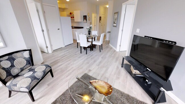 Photo - 733 Goldstream Ave