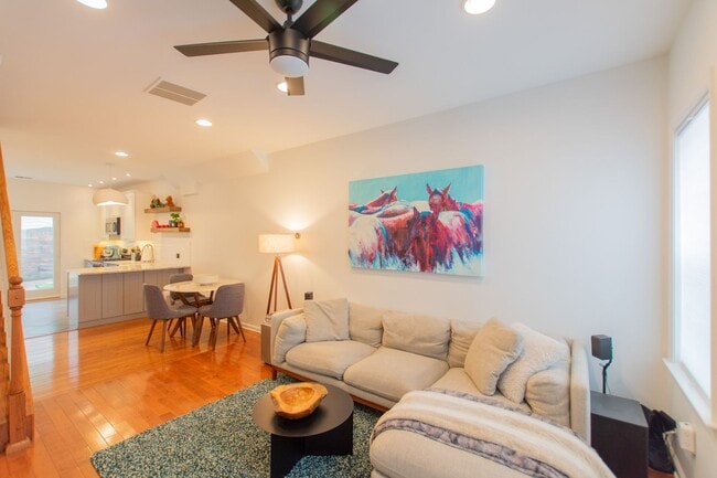 Photo - 2207 Kimball St