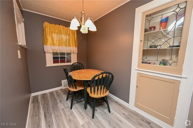 Building Photo - 10804 Penfield Ave Rental