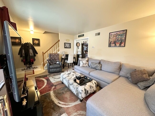 Photo - 3 Bedroom 1.5 Bathroom in Elizabethtown!