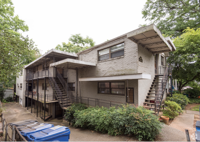 Building Photo - 886 St Charles Ave NE Rental