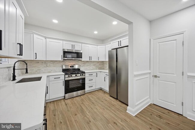 Photo - 229 New Jersey Ave