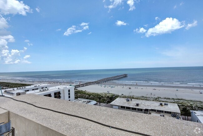 Building Photo - Live the Metropolitan Lifestyle Rental