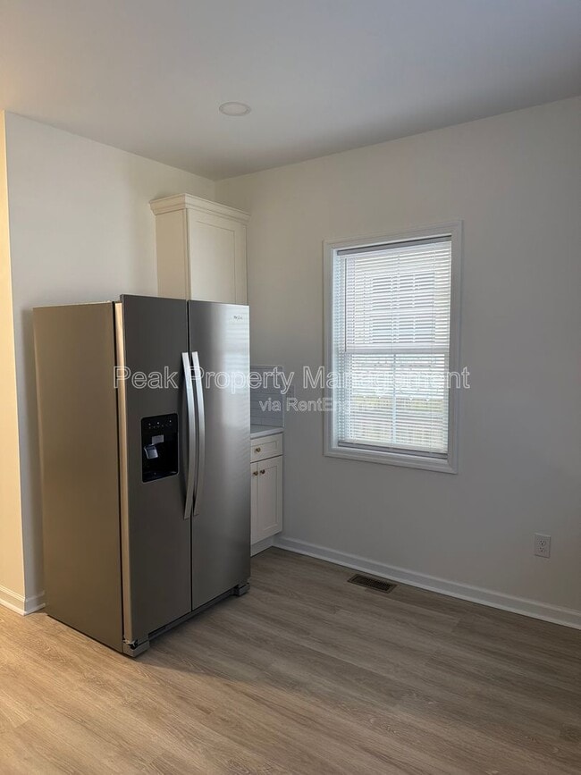 Photo - 3016 Parkwood Ave