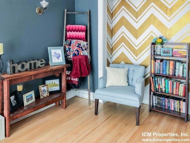 Photo - 400 W Surf St Unit 428