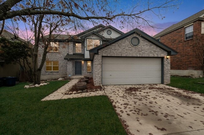 Photo - 834 Quitman Oak