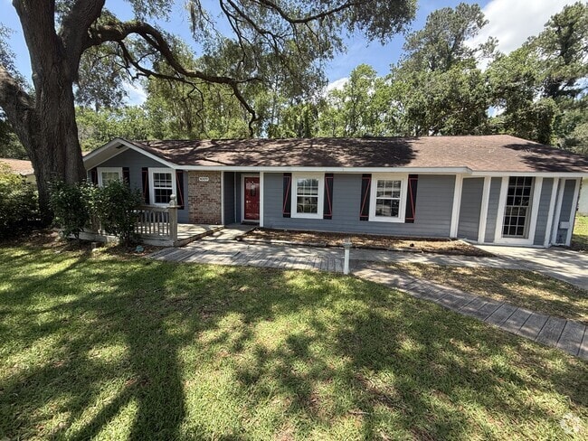 Building Photo - 4009 Dogwood St Rental