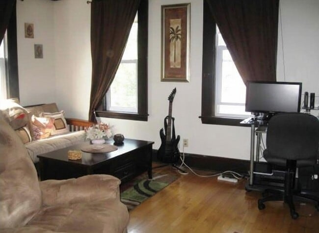 Photo - 63 Whitman Ave Unidad 3