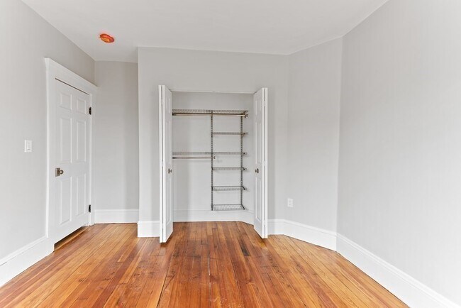 Photo - 422 Bowdoin St Unit 2