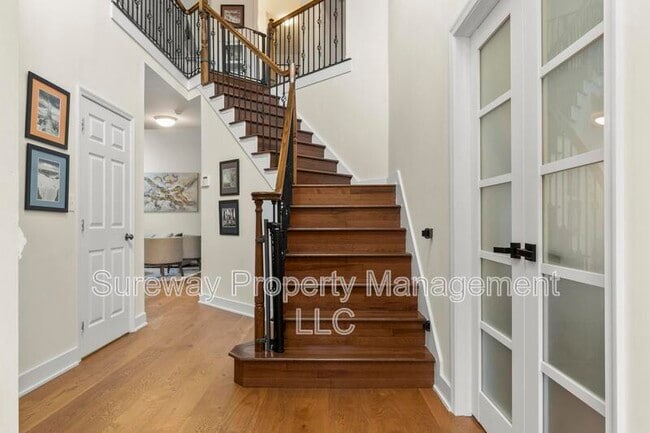 Photo - 41 Rutgers Ln