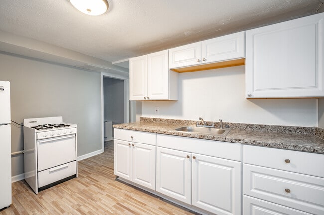 Photo - Middle Street Apartments