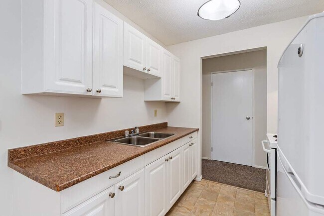 Photo - Harvester Apartments