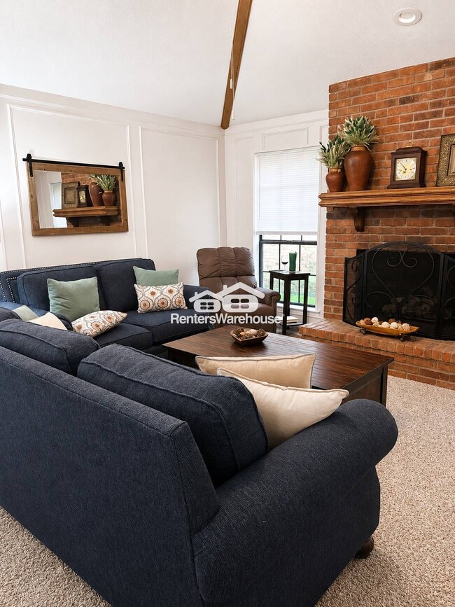 Photo - 2302 Greenpark Dr