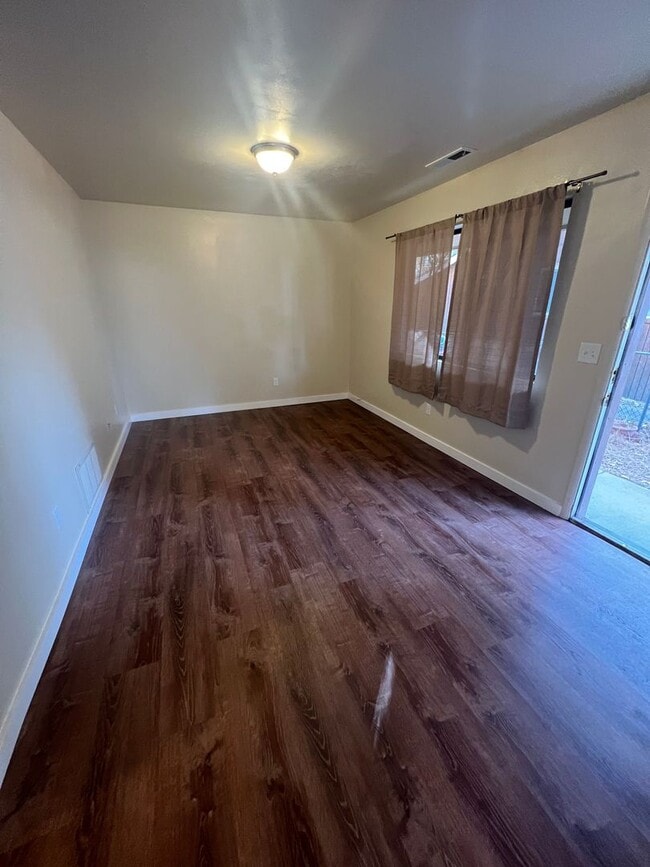 Photo - 2814 N Center St Unit #1