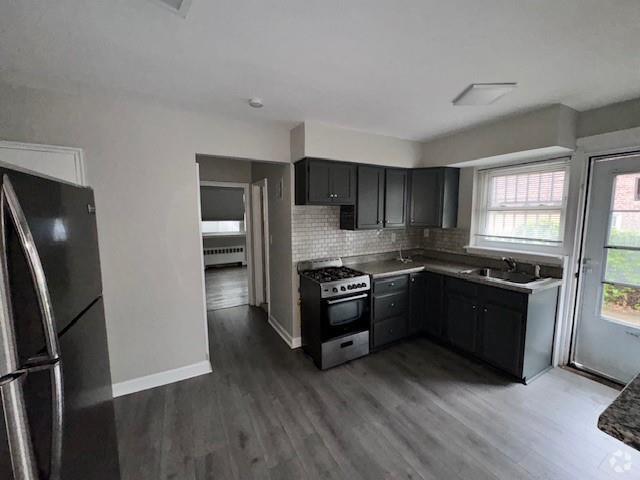 Building Photo - 1680 Hutchinson River Pkwy E Unit 2 Rental