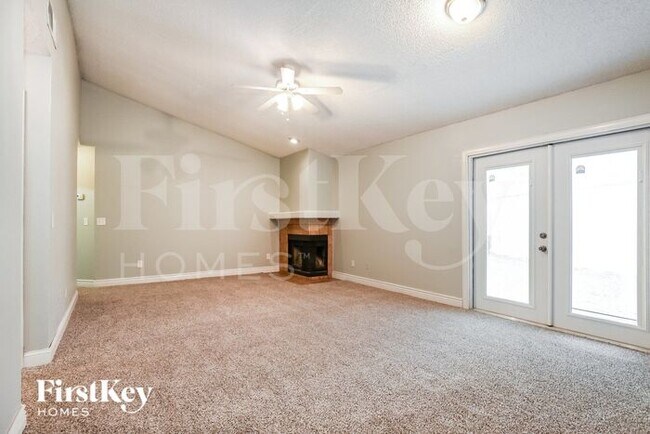 Photo - 113 Cobblestone Way