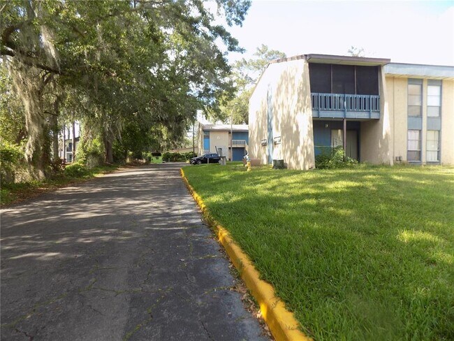 2811 SW Archer Rd Unit x 201